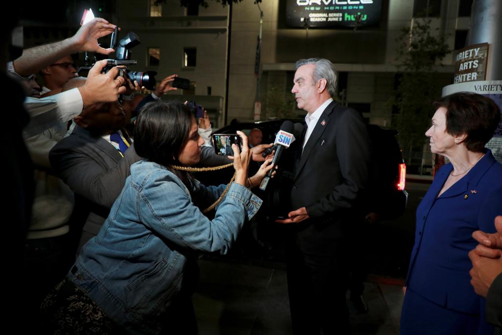 El Presidente Luis Abinader Llego a Los Ángeles para participar en La Cumbre De Las Américas