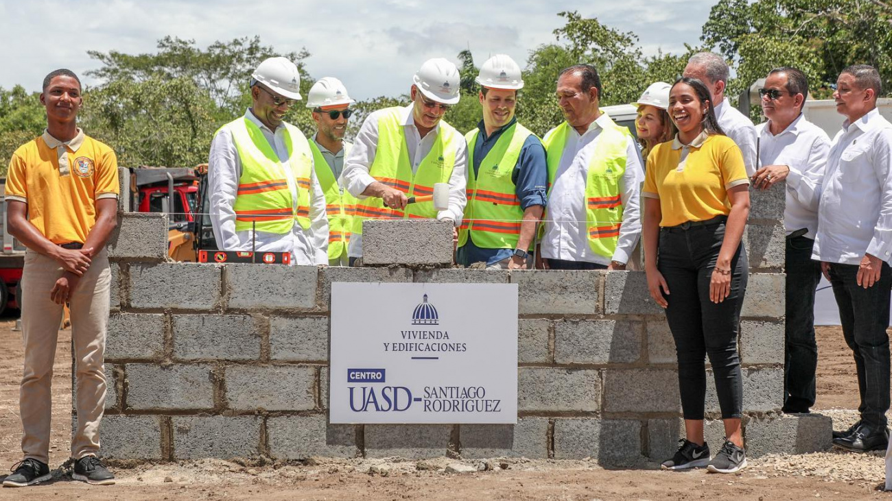 Presidente Abinader dejo iniciado los trabajos de construcción de la UASD en Santiago Rodríguez