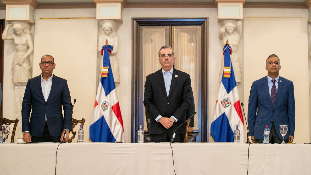 Gobierno lanza aplicación móvil Bacheo 24/7