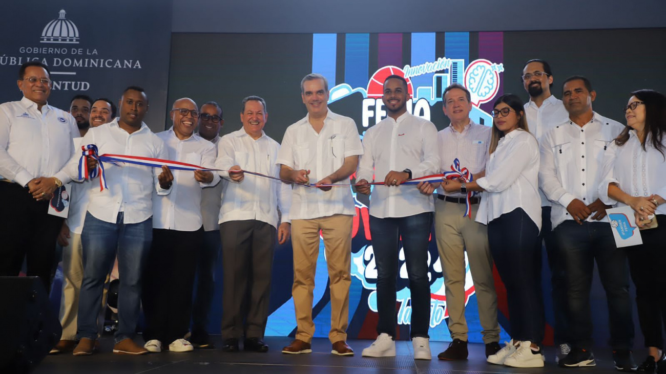 Abinader encabeza segunda Feria de Emprendimiento y Juventud en el sector de Cristo Rey