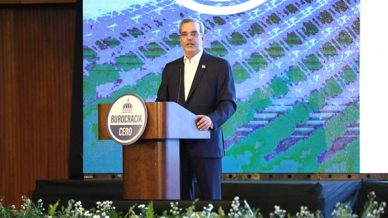 Abinader poner en marcha el programa Burocracia Cero