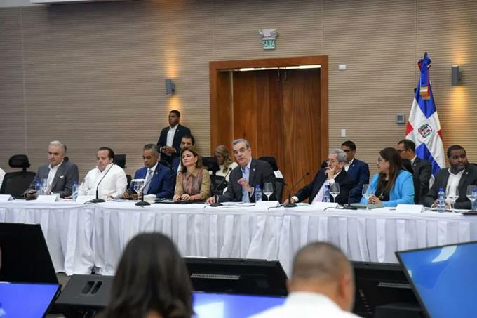 Abinader resalta logros del dialogo para la reforma