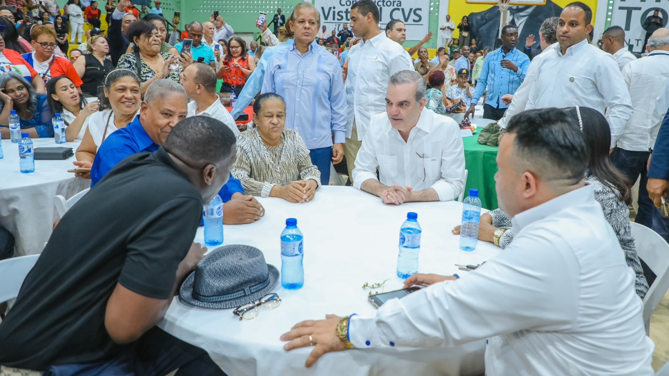 Presidente Abinader promueve el progreso para 2023