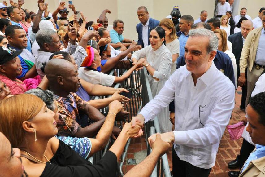 Presidente recorra provincia La Altagracia y Sánchez Ramírez