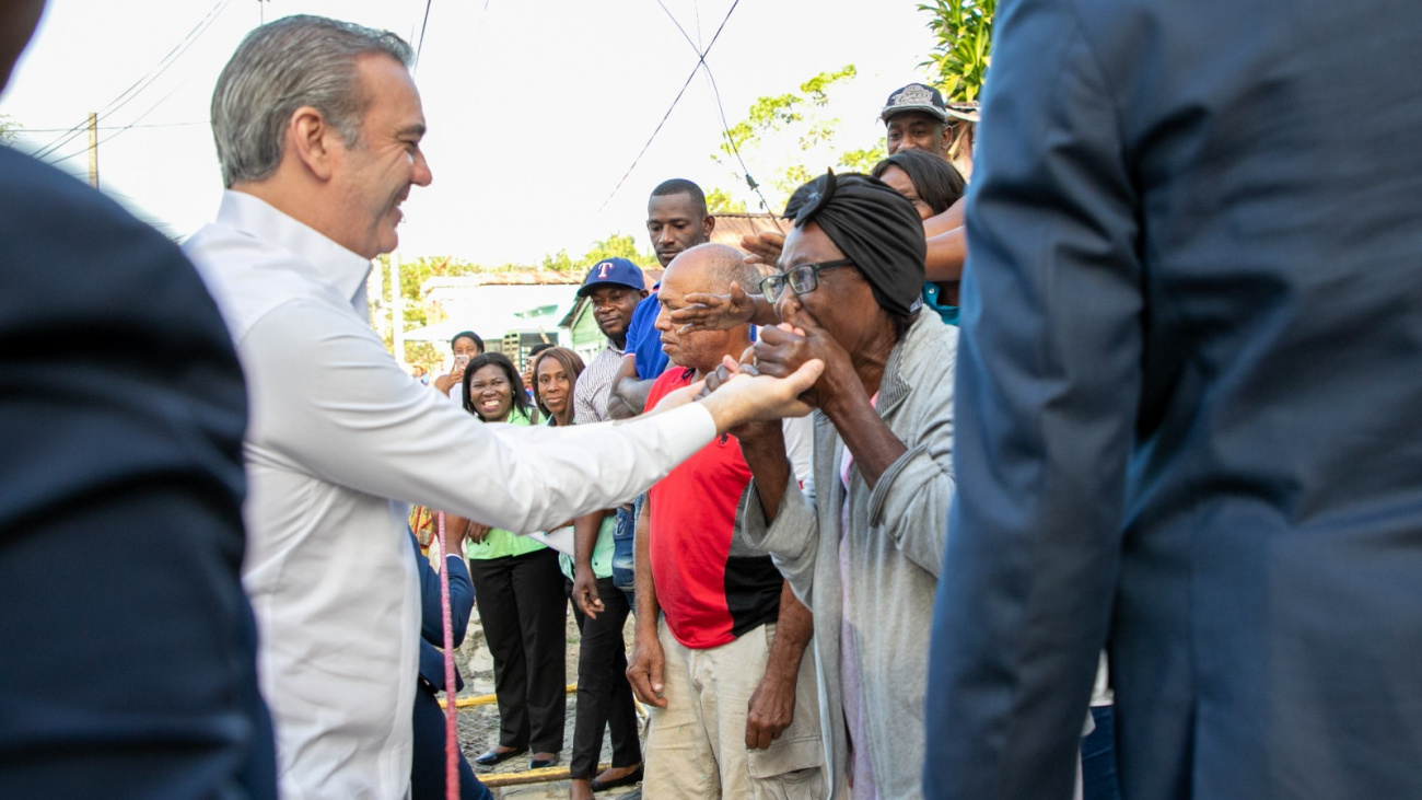 Abinader inaugurará obras y entregará títulos este miércoles en Santo Domingo