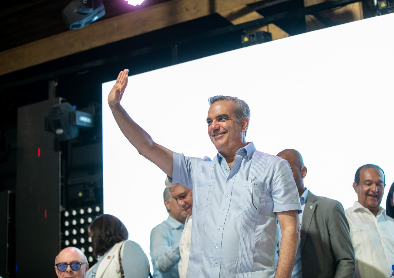 El presidente Abinader ha rubricado el Pacto del Agua con el propósito de asegurar este recurso esencial para los Dominicanos.