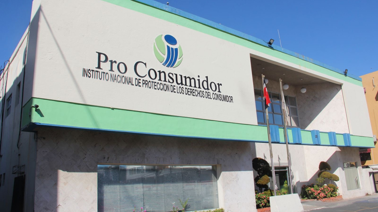 Pro Consumidor anuncia que supervisará y establecerá normativas para la venta minorista de pesticidas catalogados como «alta peligrosidad»