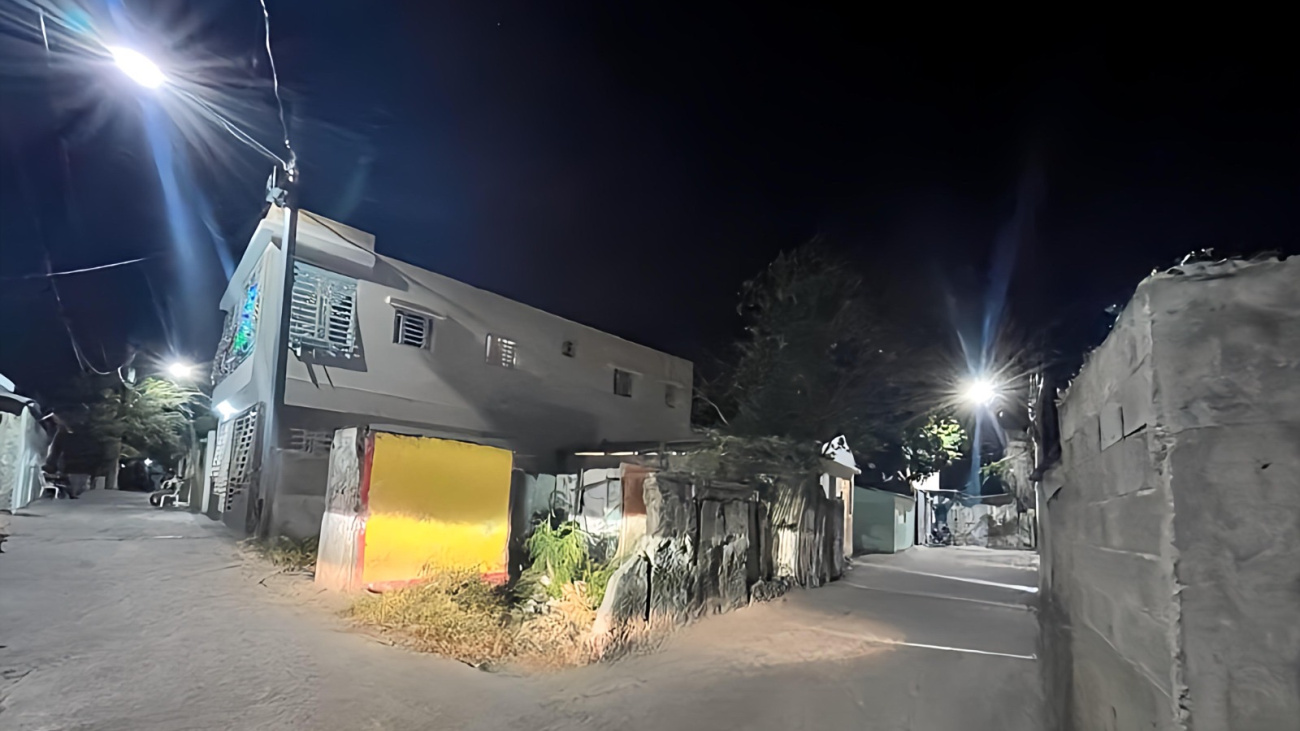 Edesur proporciona energía eléctrica a las zonas de Villa Majega y Villa Carmen en Baní y Nizao, brindando iluminación a estos sectores