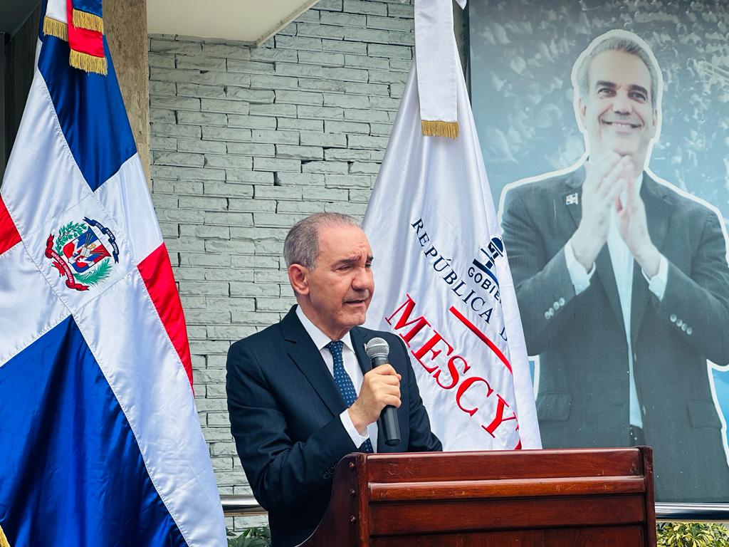 El Mescyt lanza convocatoria para solicitar Becas Nacionales en las Instituciones de Educación Superior (IES)