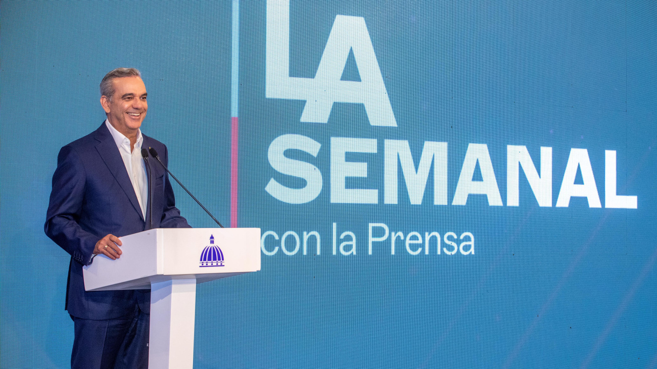 Presidente Abinader convoca a encuentro semanal con la prensa desde Santiago