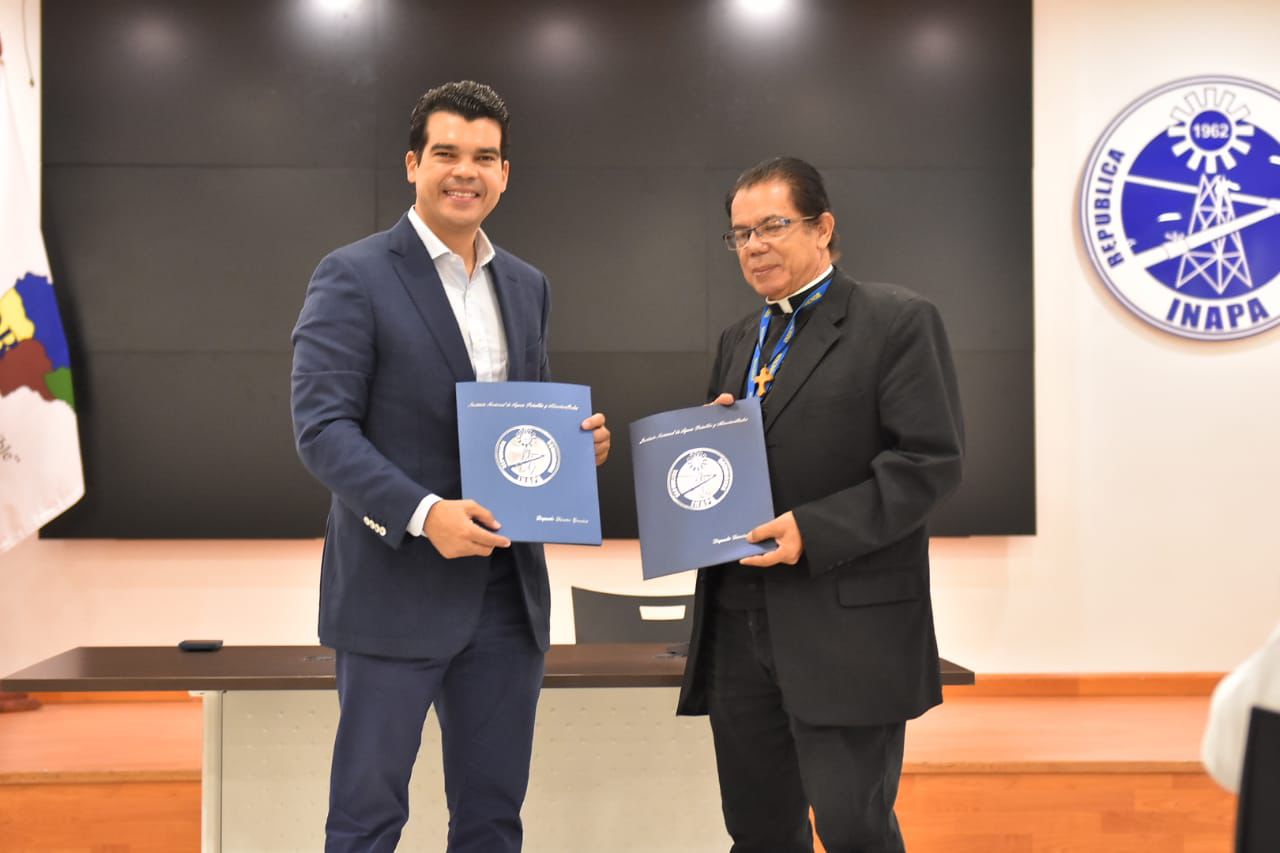 INAPA e INDENOR unen esfuerzos para construir 7,500 módulos sanitarios en la Región Noroeste