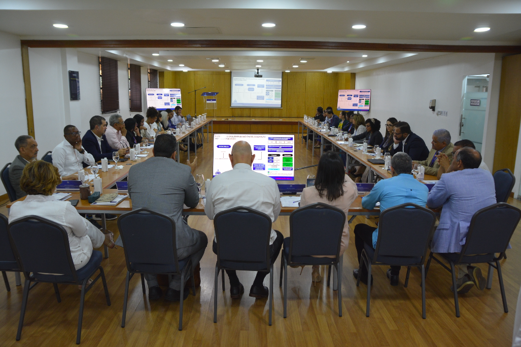 Autoridades del Ministerio de Economía anuncian nueva metodología de evaluación institucional