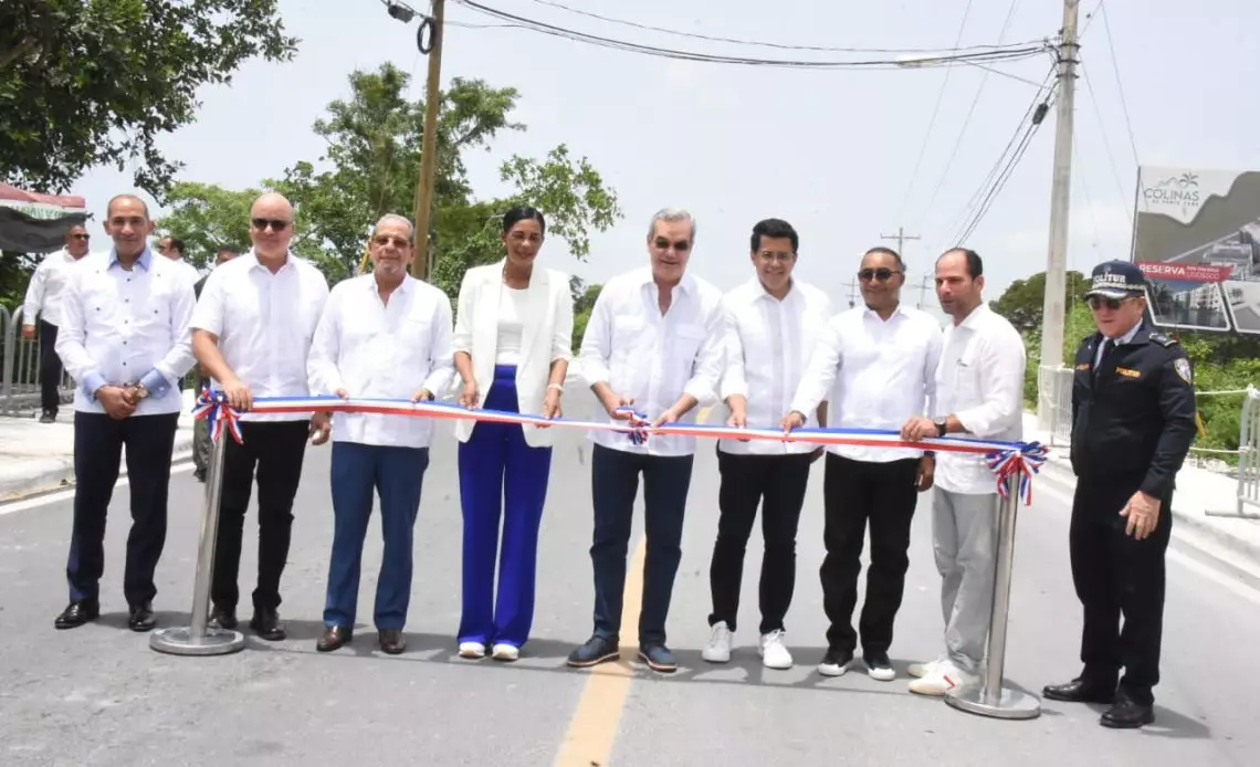 Gabinete de turismo inaugura la vía Domingo Maíz en Punta Cana