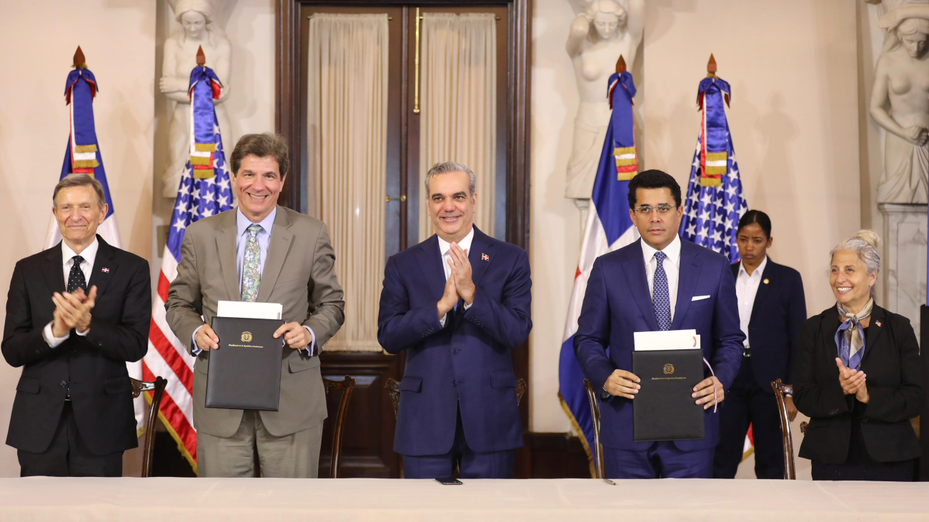 EE.UU. Elogia liderazgo regional e internacional de República Dominicana bajo Luis Abinader