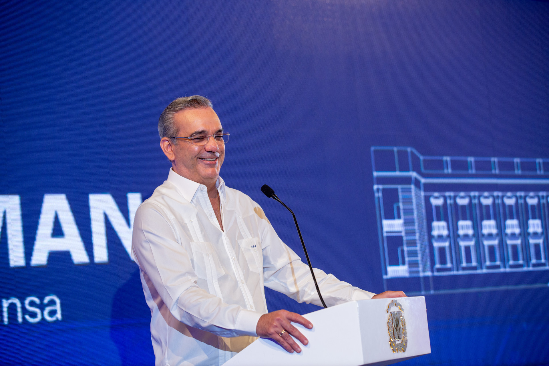 Abinader inaugurará escuelas, museo y parque en SPM este fin de semana