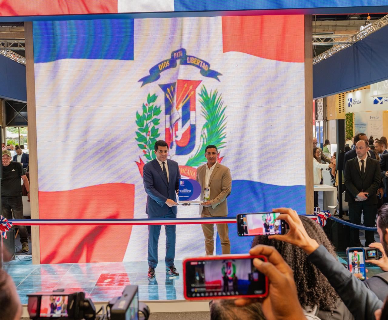 República Dominicana consolida su liderazgo turístico con acuerdos estratégicos en la Feria Anato 2025
