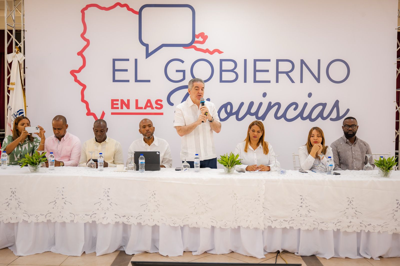 Gobierno lleva impulso educativo a las provincias este fin de semana